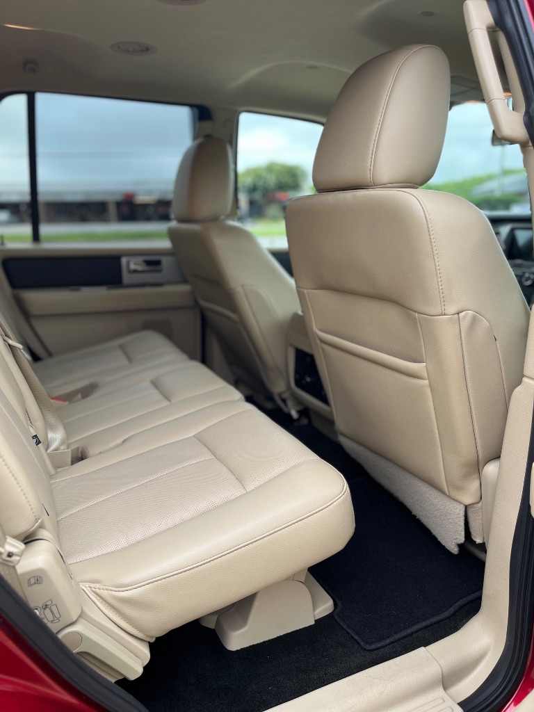 2016 Ford Expedition - $14,900
