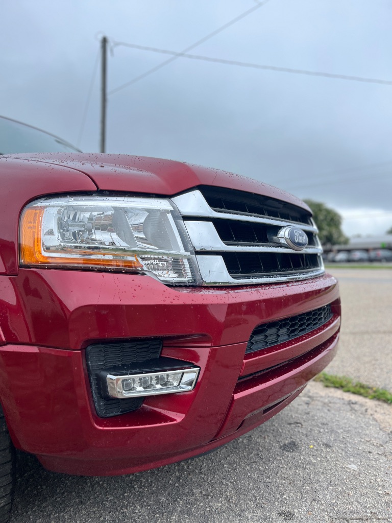 2016 Ford Expedition - $14,900