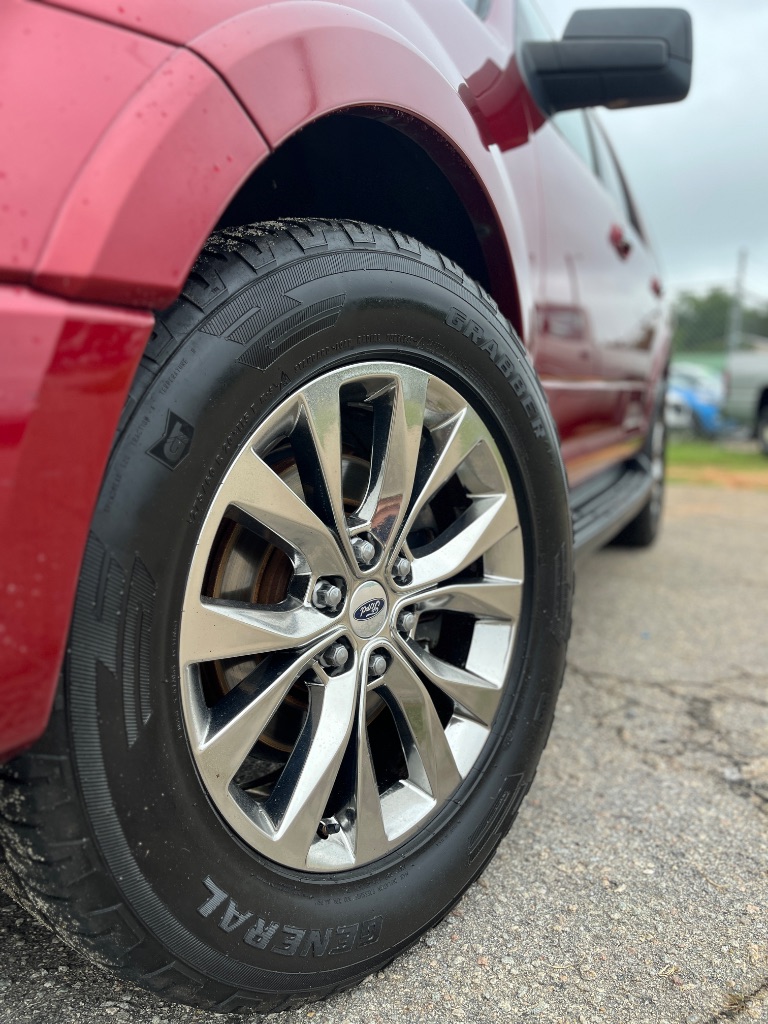 2016 Ford Expedition - $14,900