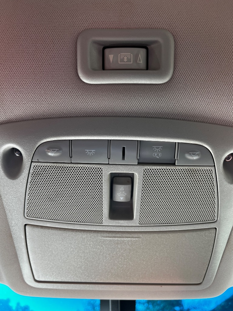 2015 Nissan Pathfinder - $8,900