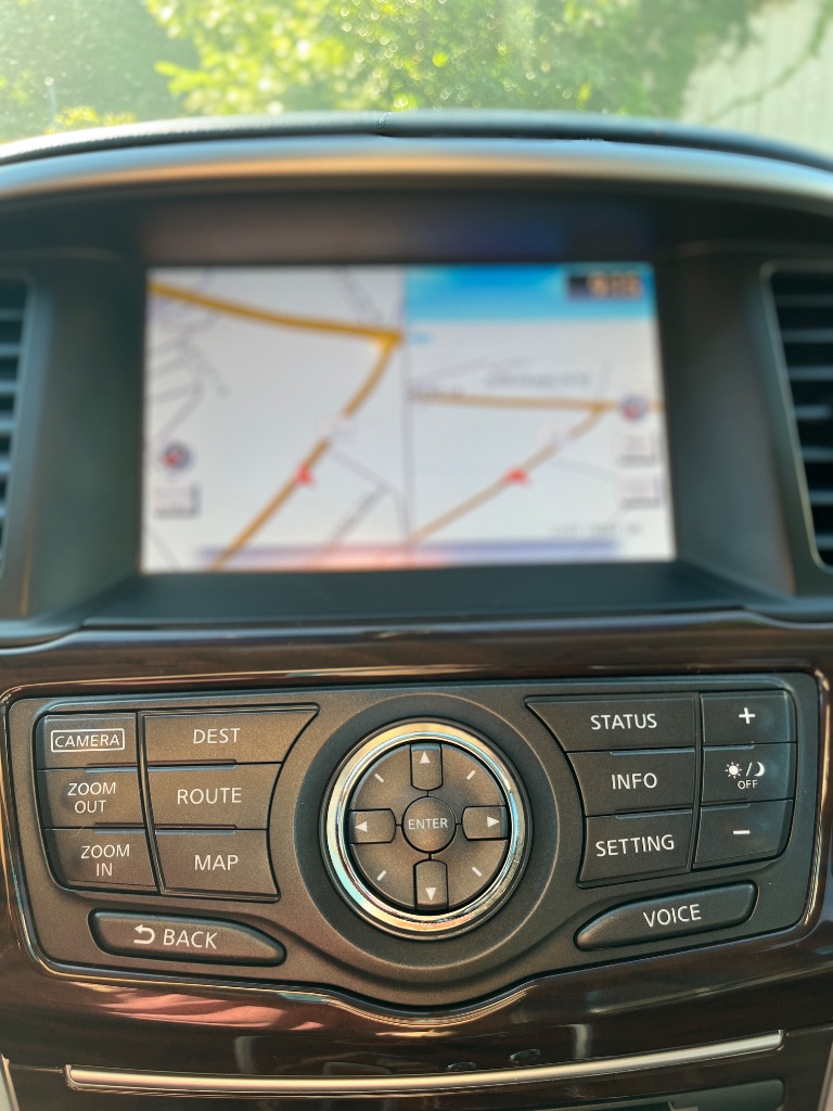 2015 Nissan Pathfinder - $8,900