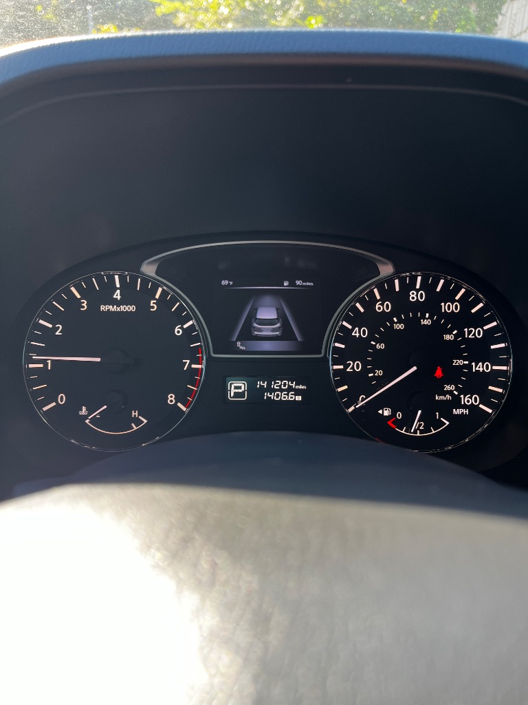 2015 Nissan Pathfinder - $8,900
