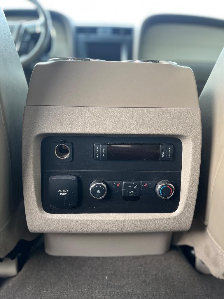 2016 Lincoln Navigator - $10,900