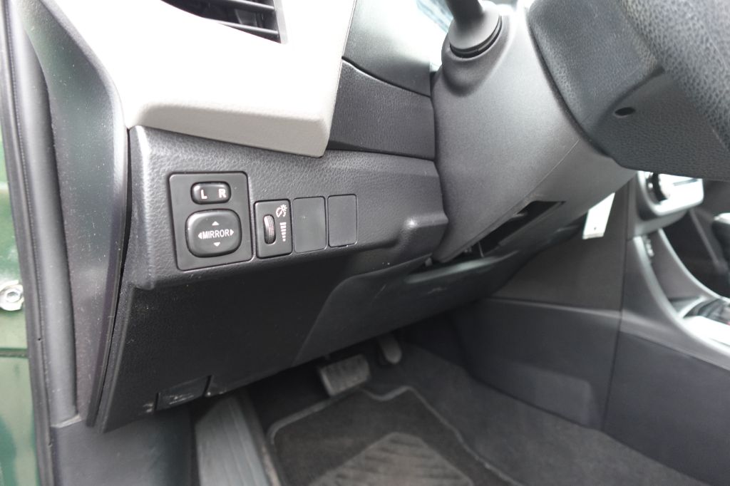 2015 Toyota Corolla - $13,800
