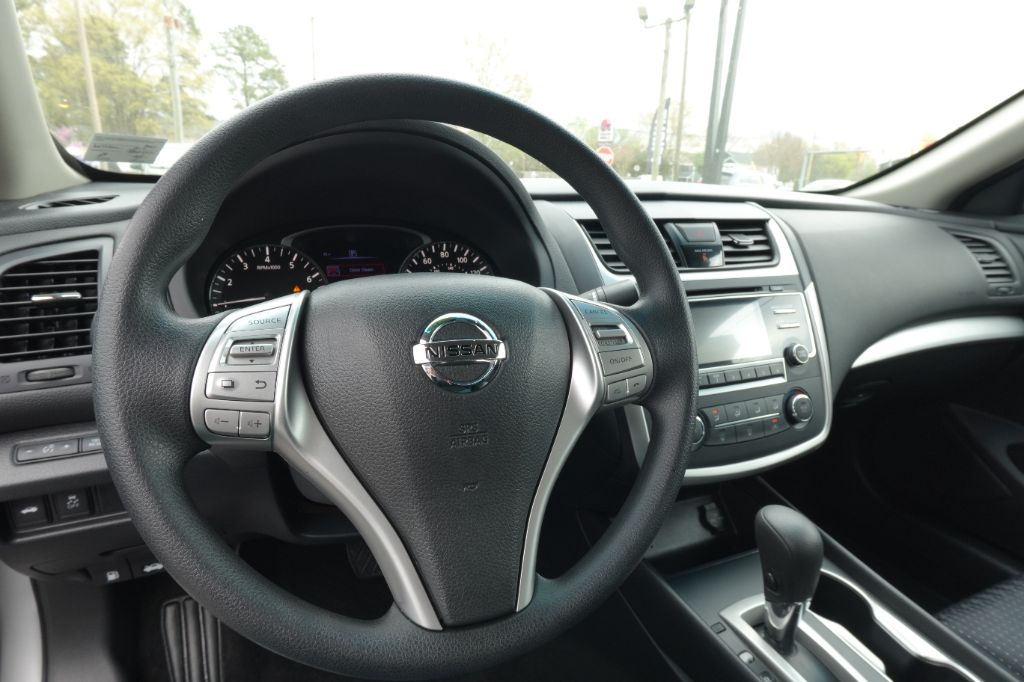 2017 Nissan Altima - $11,995