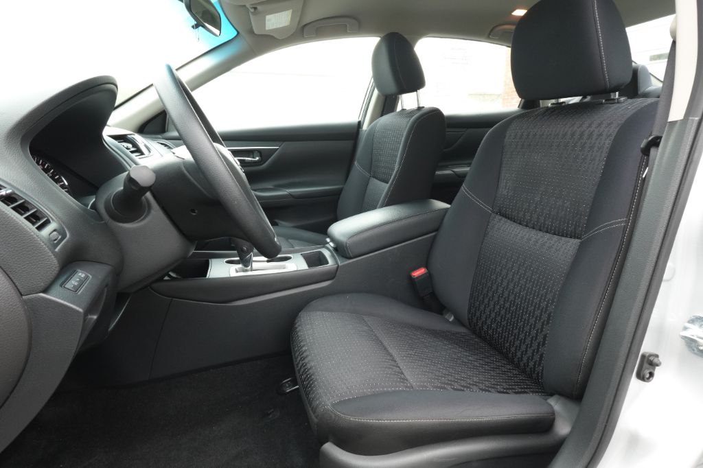 2017 Nissan Altima - $11,995