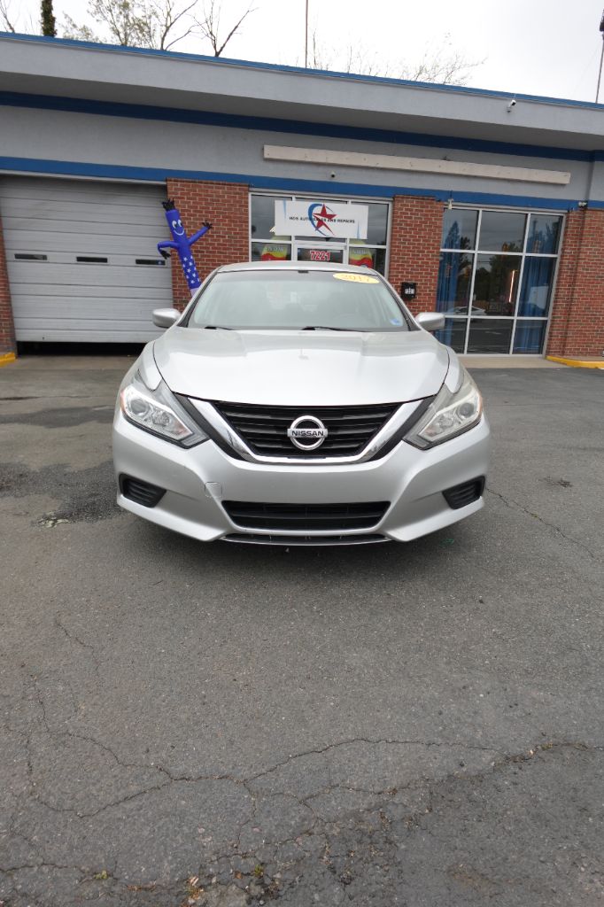 2017 Nissan Altima - $11,995