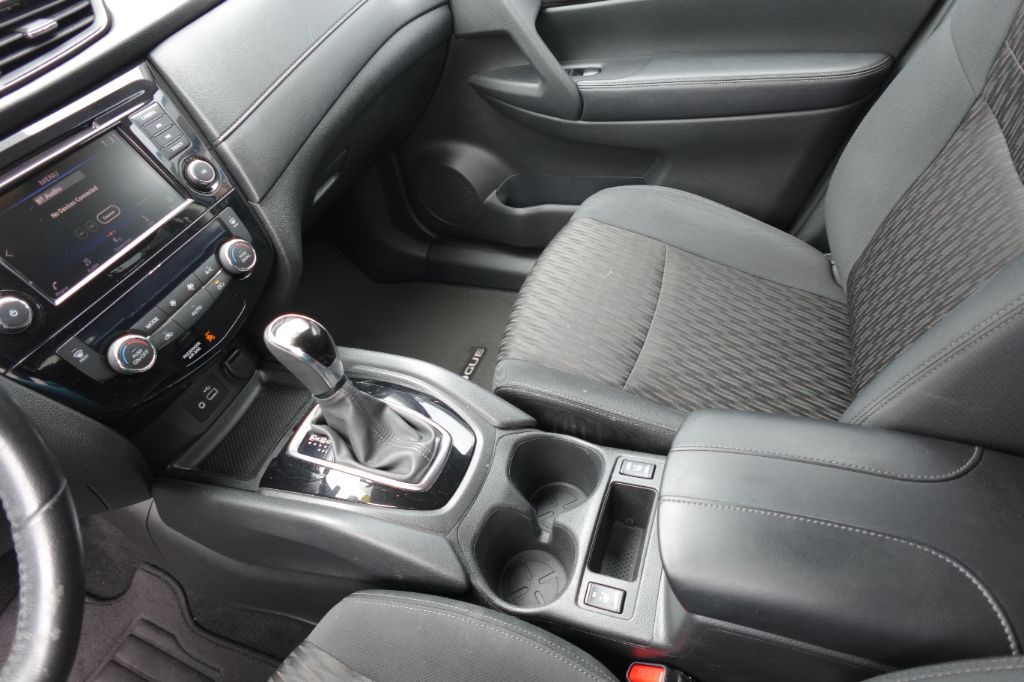 2018 Nissan Rogue - $15,995