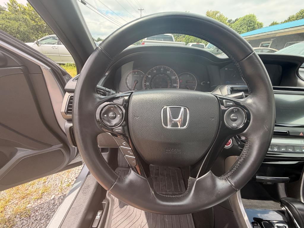 2017 Honda Accord - $11,500