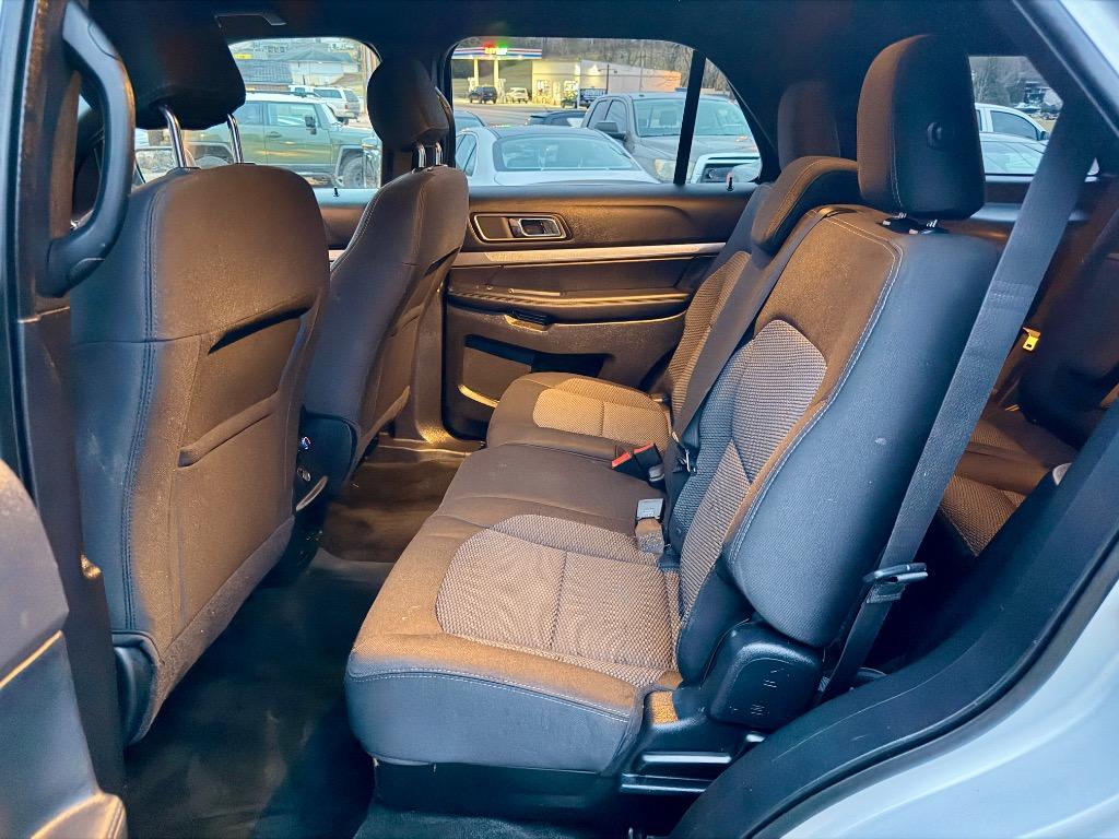 2016 Ford Explorer - $7,999