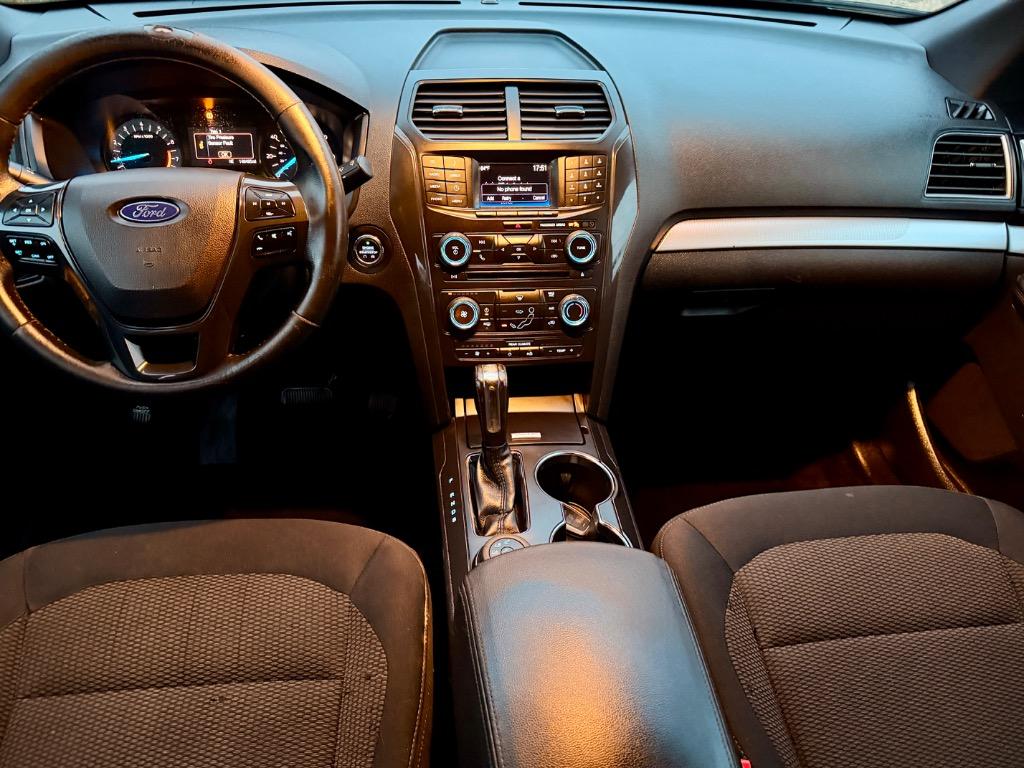 2016 Ford Explorer - $7,999