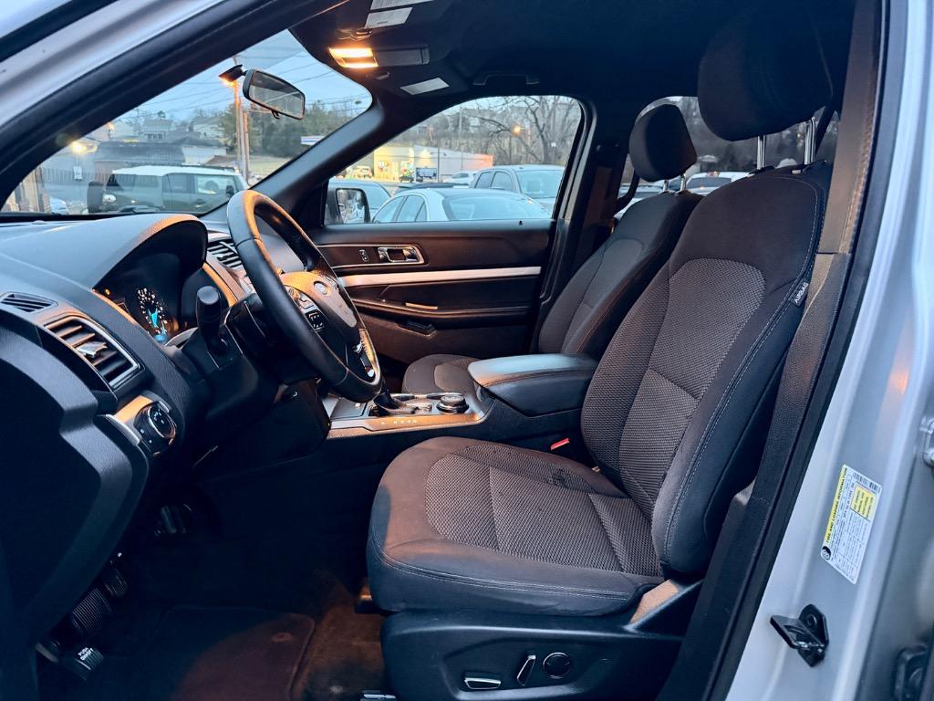 2016 Ford Explorer - $7,999