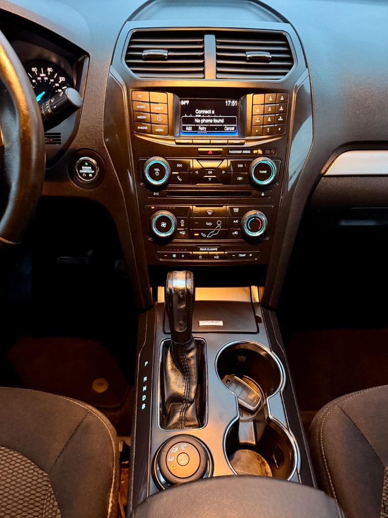 2016 Ford Explorer - $7,999
