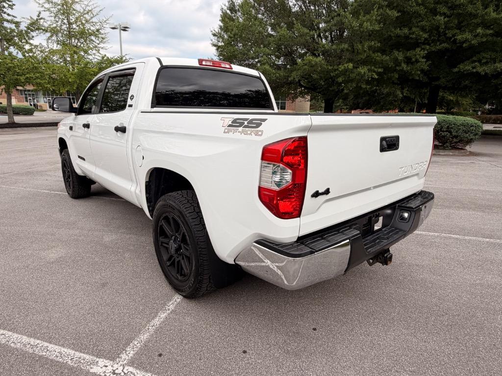 2017 Toyota Tundra - $19,500