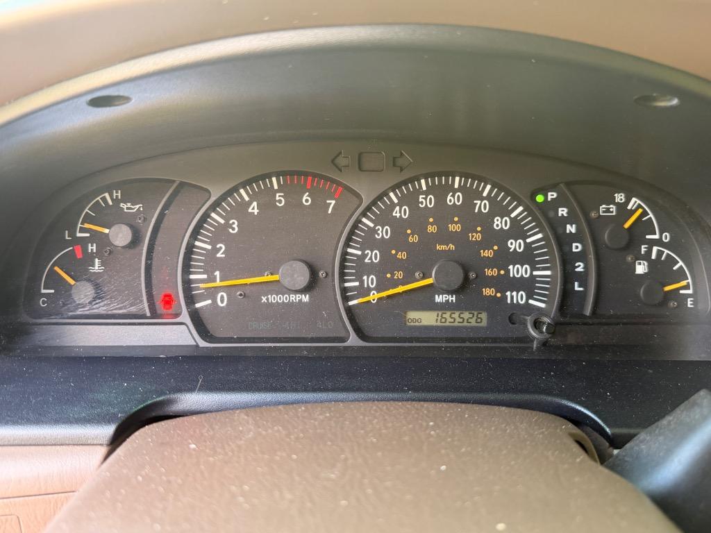 2000 Toyota Tundra - $7,700