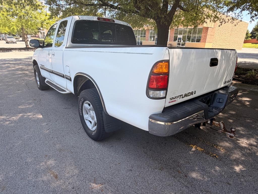 2000 Toyota Tundra - $7,700