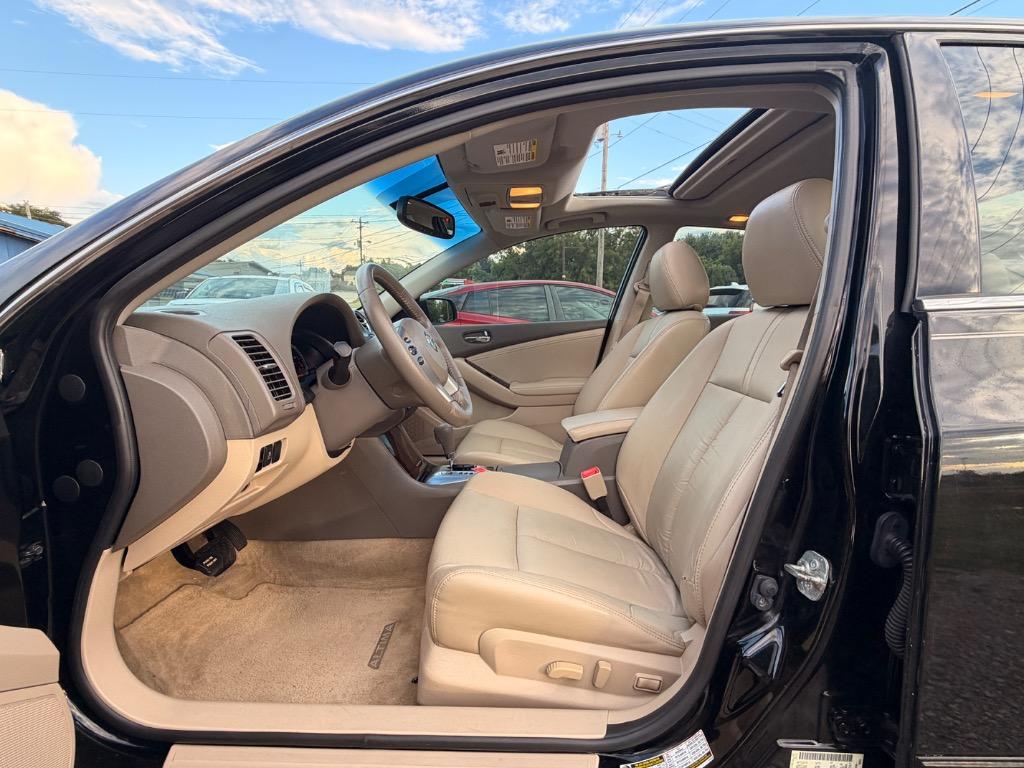 2011 Nissan Altima - $7,500