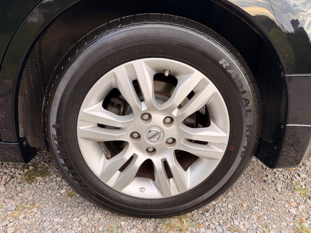 2011 Nissan Altima - $7,500