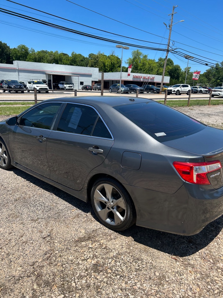 2012 Toyota Camry - $9,400