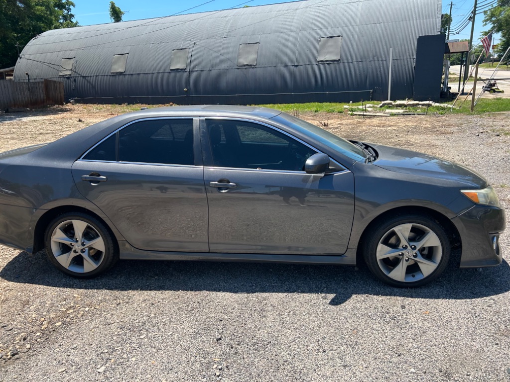2012 Toyota Camry - $9,400