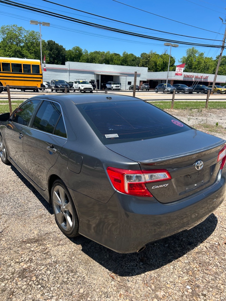2012 Toyota Camry - $9,400