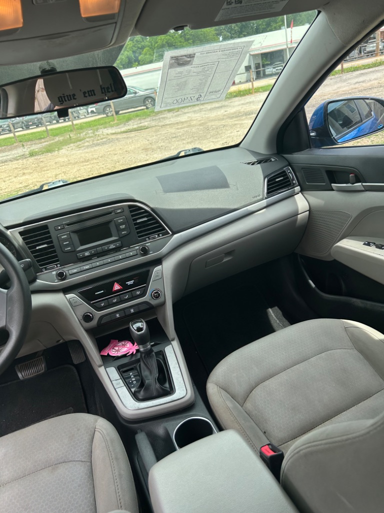 2017 Hyundai Elantra - $7,500