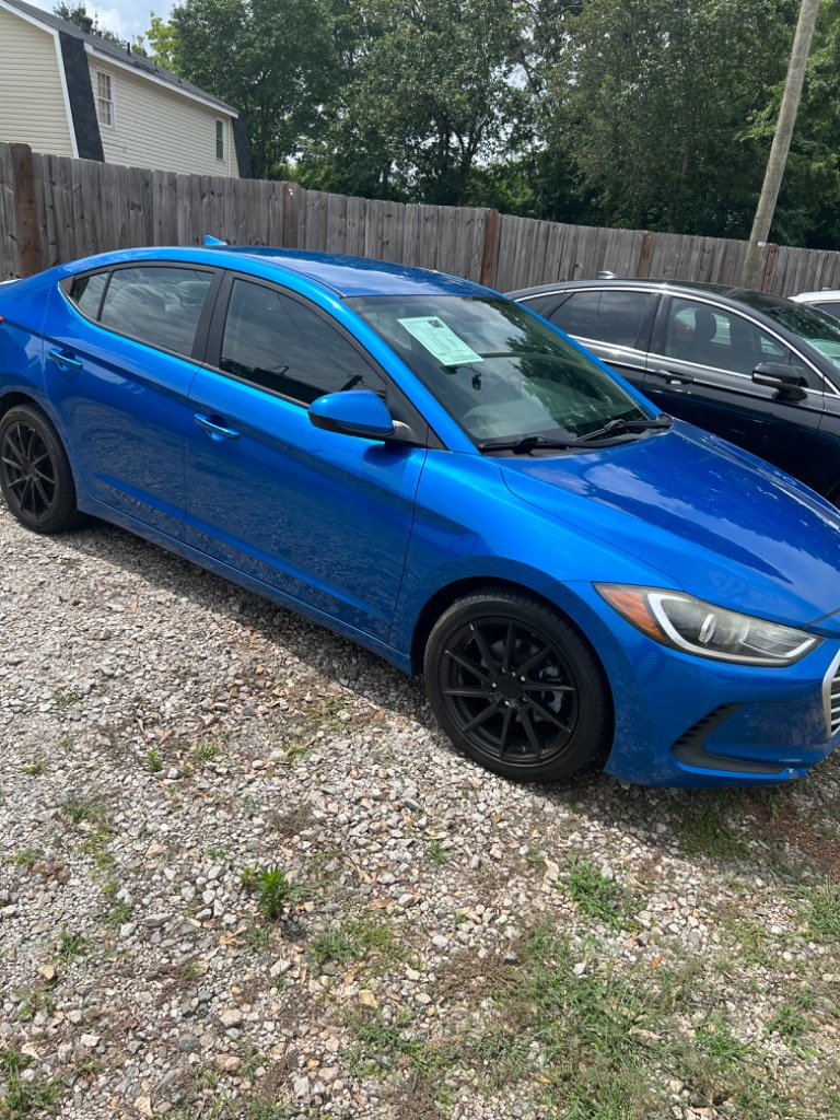 2017 Hyundai Elantra - $7,500