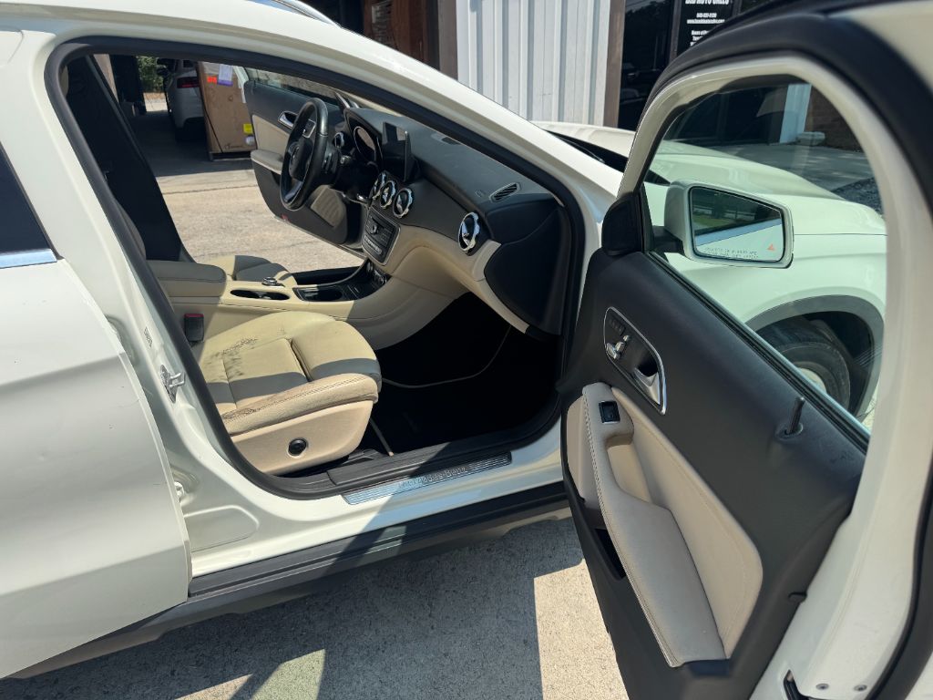 2018 Mercedes-Benz GLA - $12,995