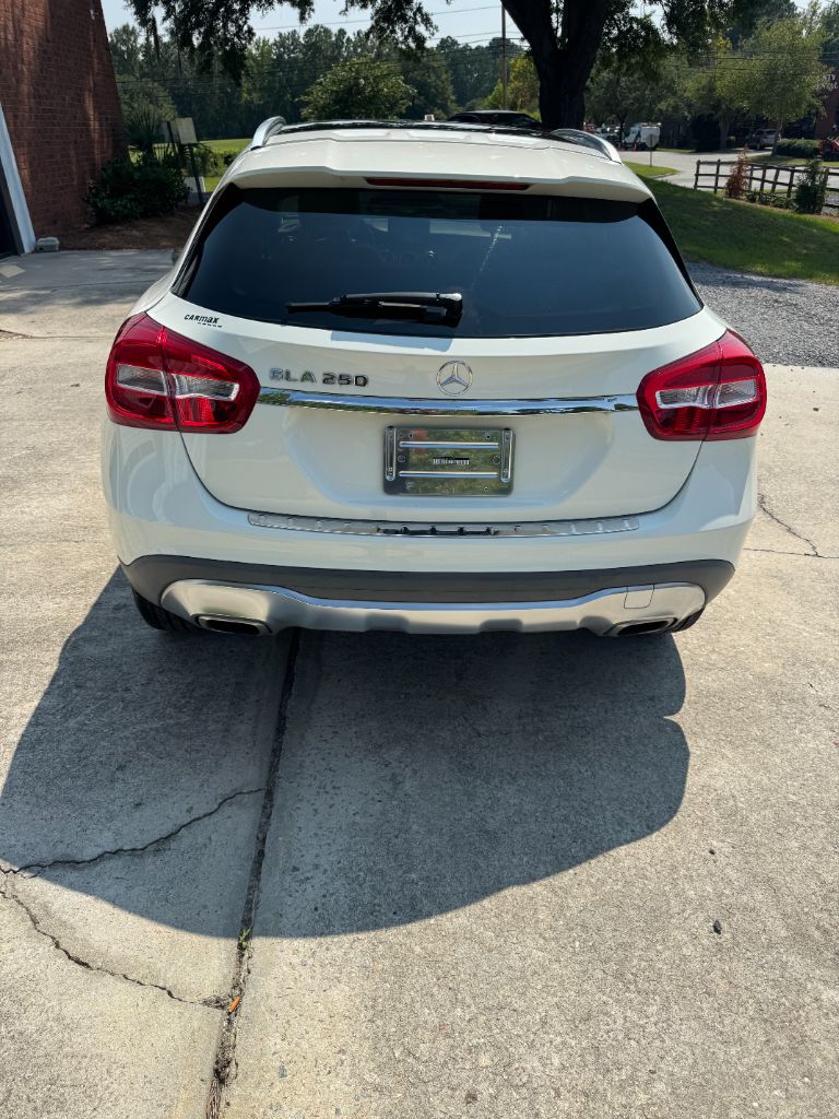 2018 Mercedes-Benz GLA - $12,995