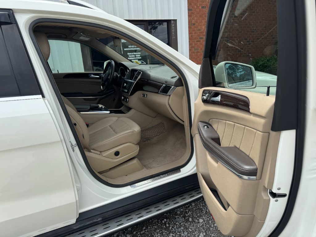 2014 Mercedes-Benz GL-Class - $12,699
