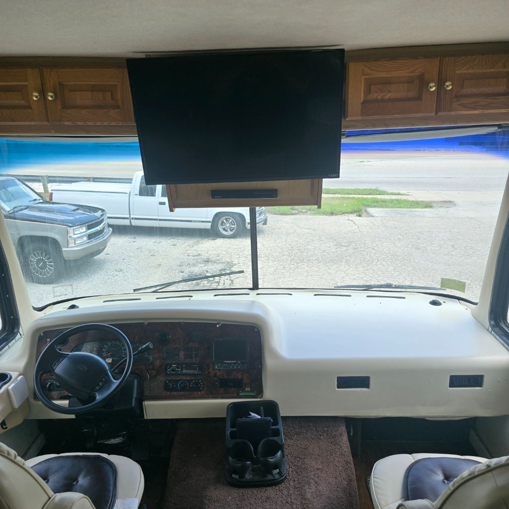 1999 Ram Admiral - $12,000