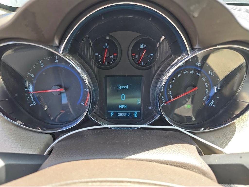 2011 Chevrolet Cruze - $3,500