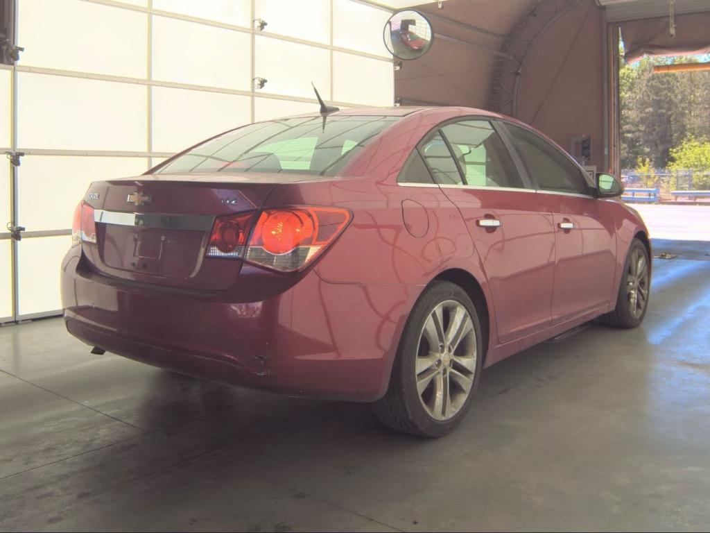 2011 Chevrolet Cruze - $3,500