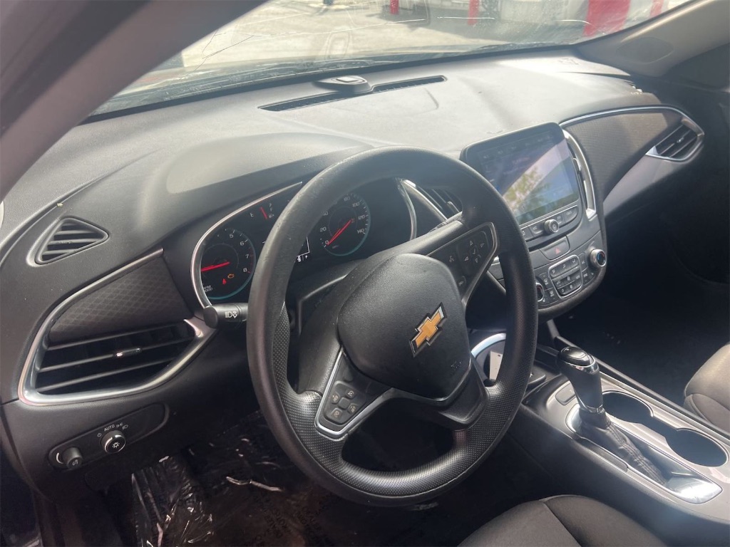 2019 Chevrolet Malibu - $13,000