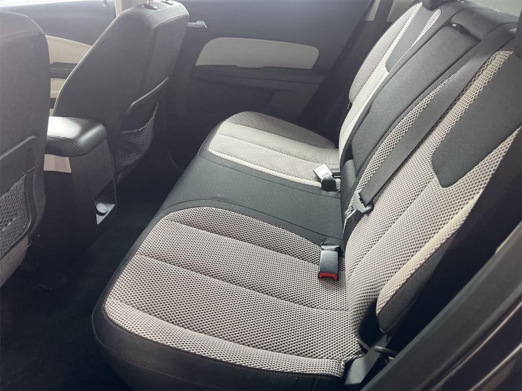 2016 Chevrolet Equinox - $9,525