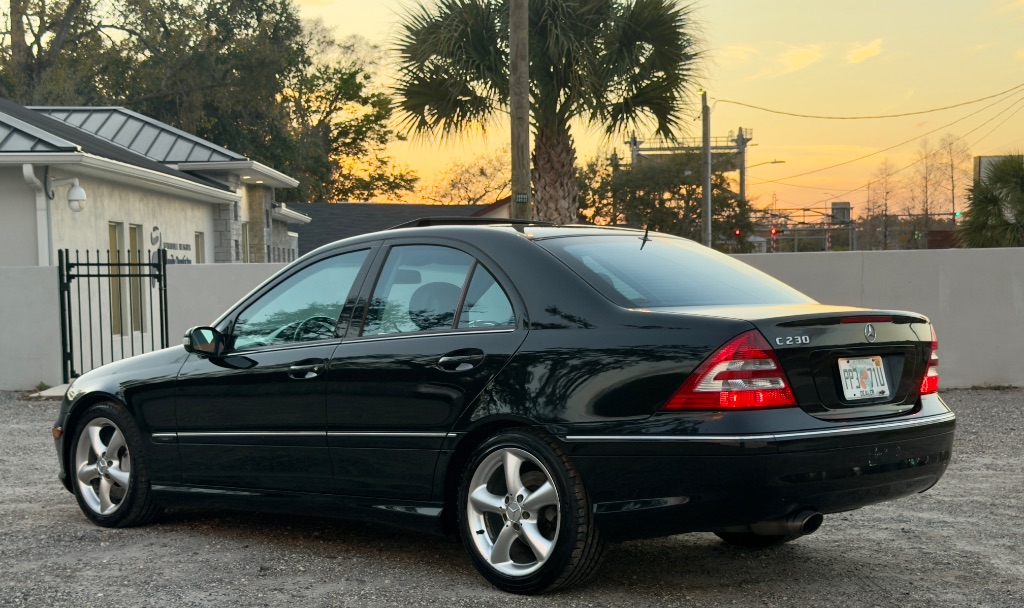 2006 Mercedes-Benz C-Class - $4,500
