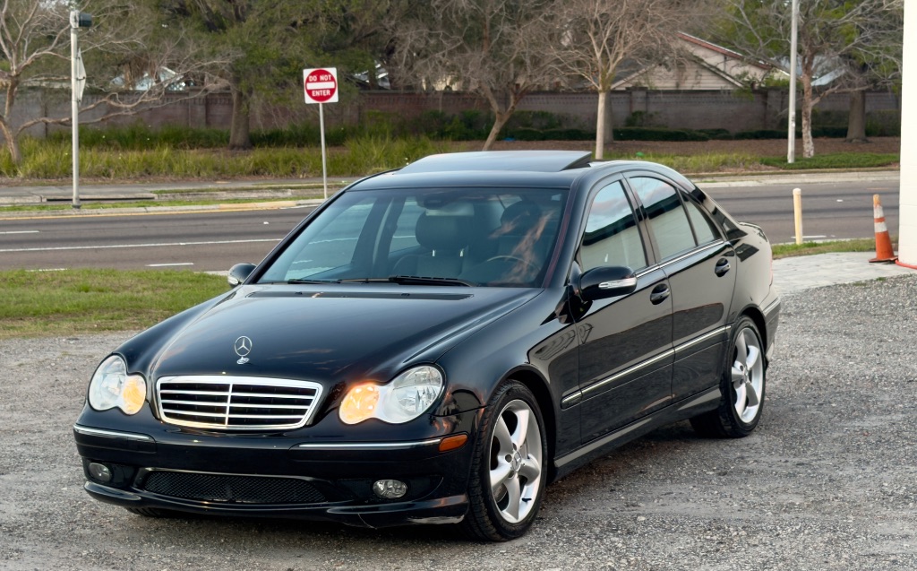 2006 Mercedes-Benz C-Class - $4,500