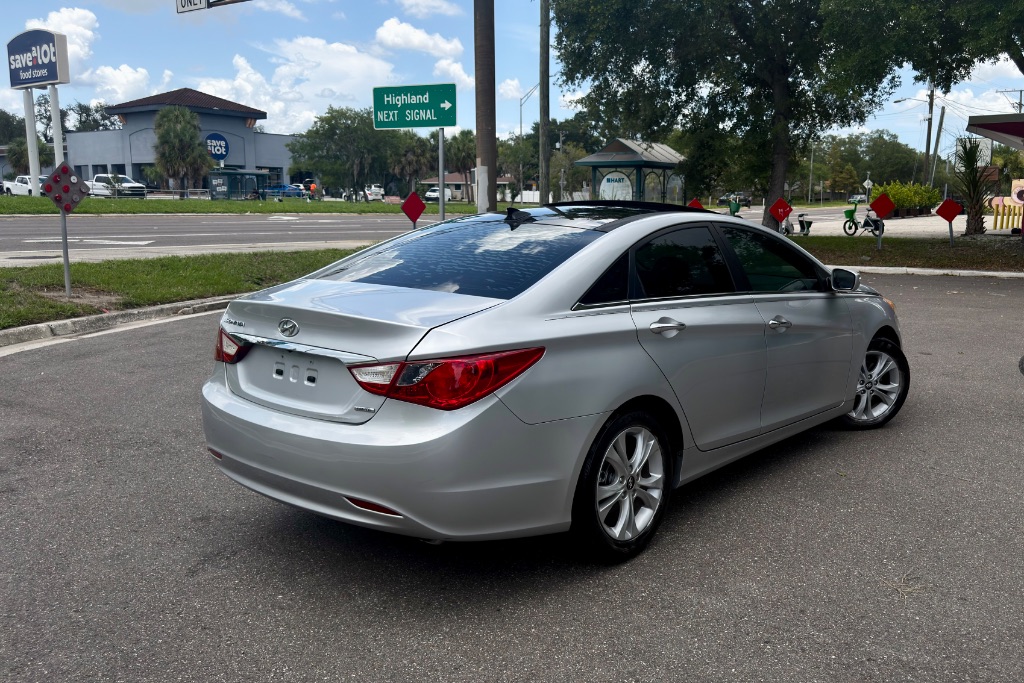2013 Hyundai Sonata - $6,900