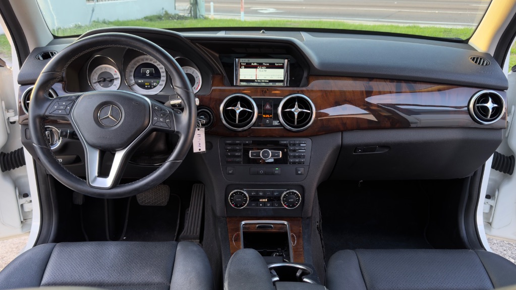 2014 Mercedes-Benz GLK-Class - $11,000