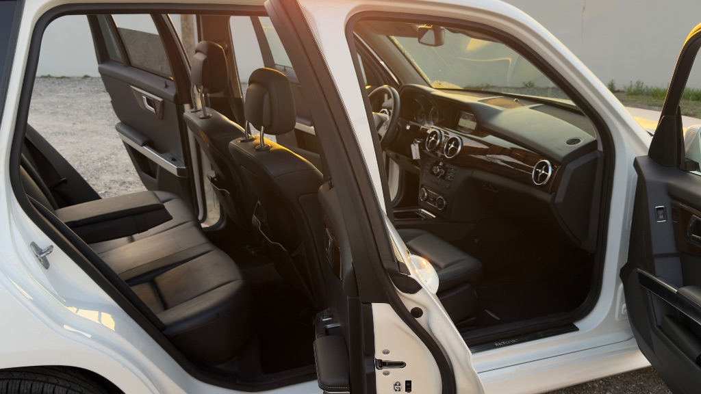 2014 Mercedes-Benz GLK-Class - $11,000