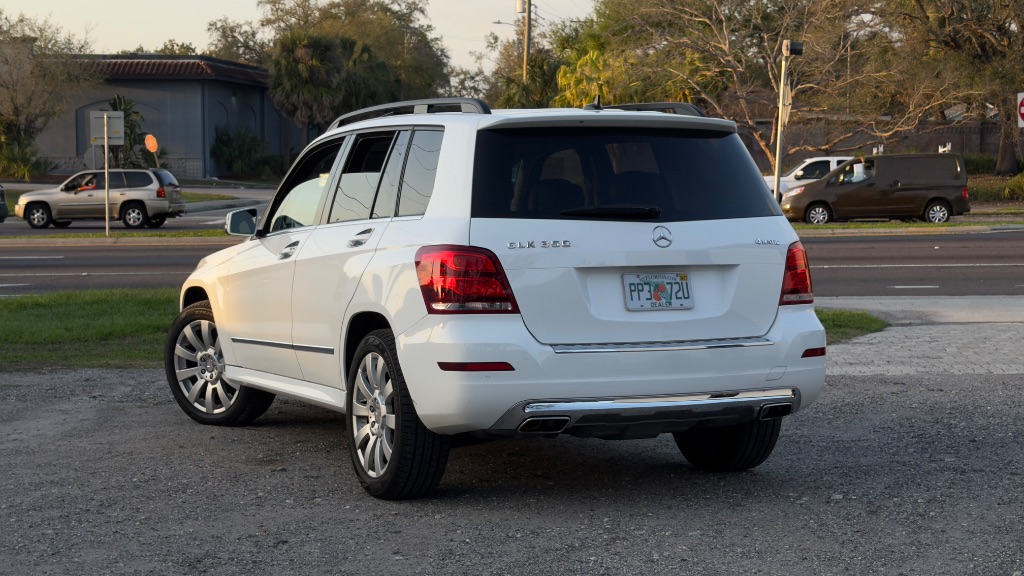 2014 Mercedes-Benz GLK-Class - $11,000