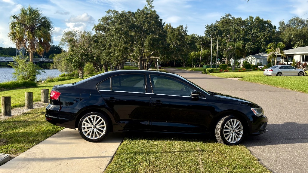 2015 Volkswagen Jetta - $6,450