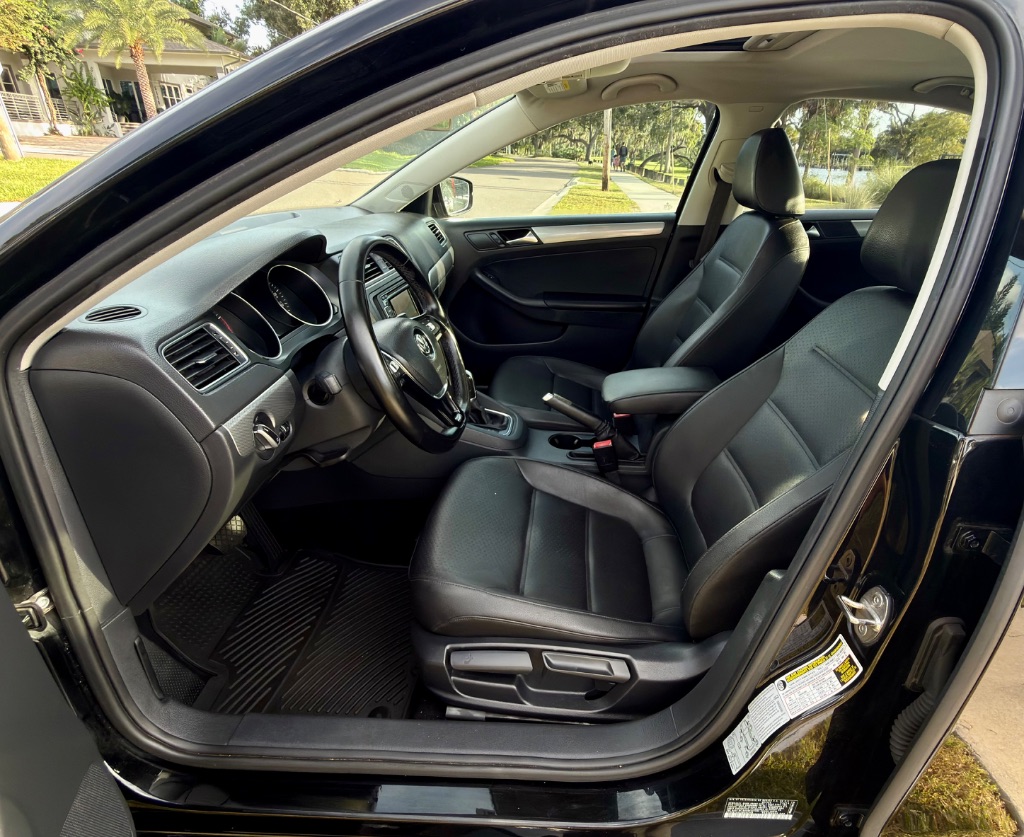 2015 Volkswagen Jetta - $6,450