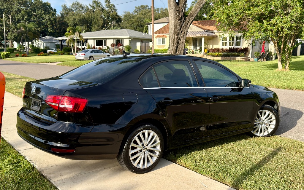 2015 Volkswagen Jetta - $6,450