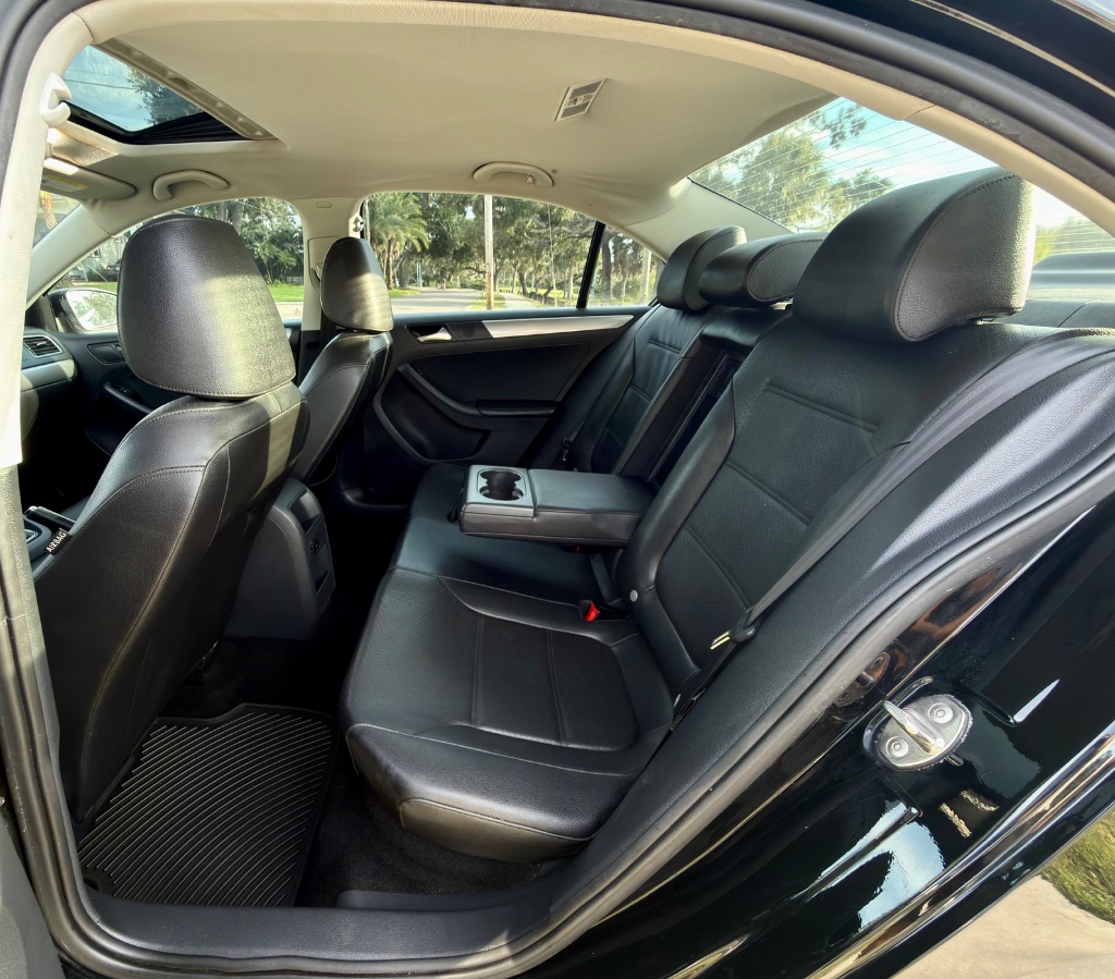 2015 Volkswagen Jetta - $6,450