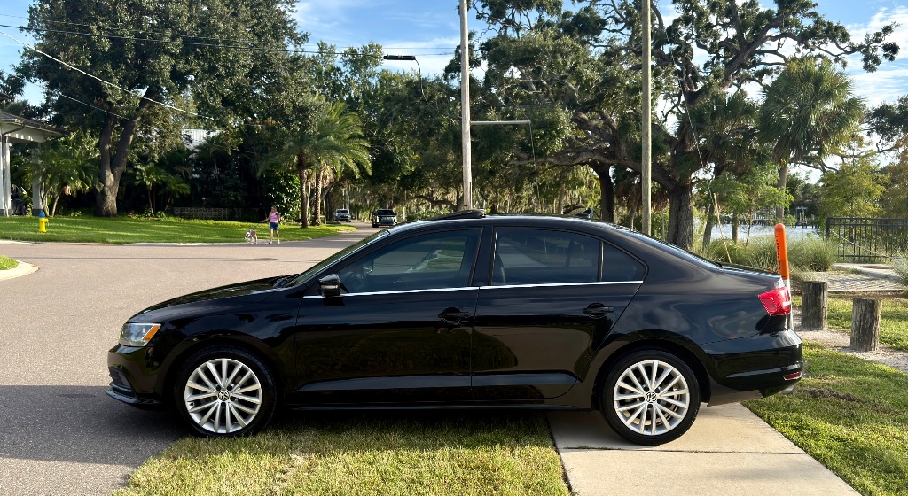 2015 Volkswagen Jetta - $6,450
