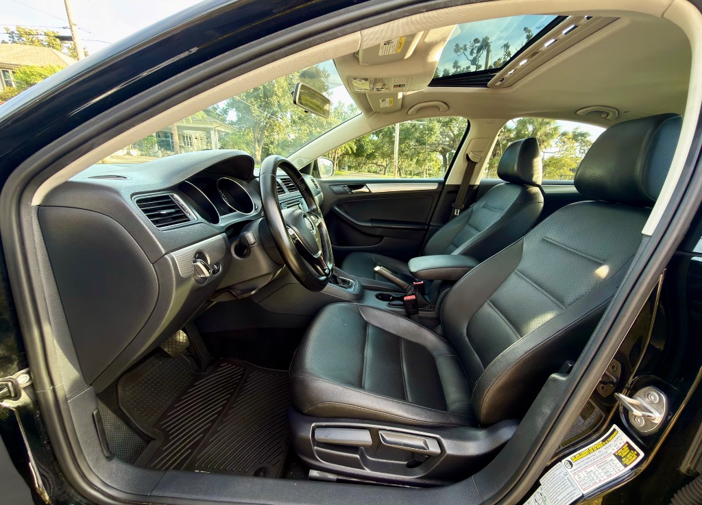 2015 Volkswagen Jetta - $6,450