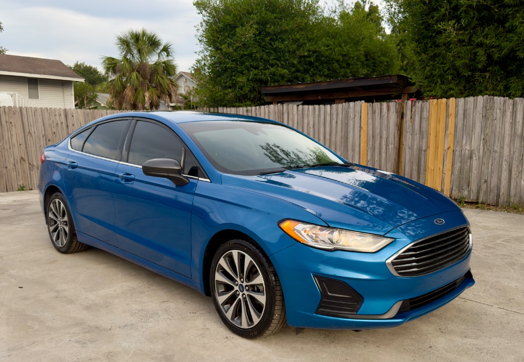 2020 Ford Fusion - $8,900