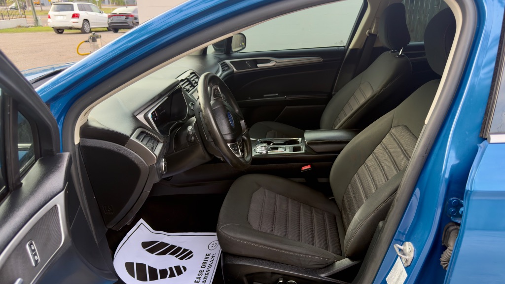 2020 Ford Fusion - $8,900