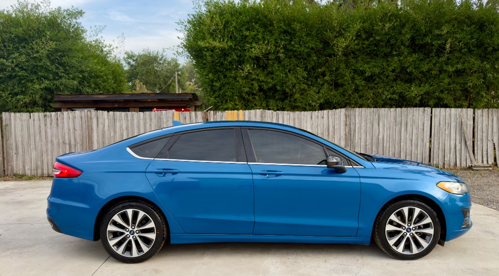 2020 Ford Fusion - $8,900